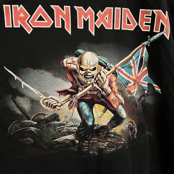 XL Mens Iron Maiden Shirt - Picture 2 of 2